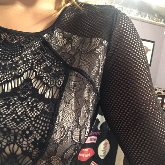 Black and nude cut out dress - Picture 4 of 4